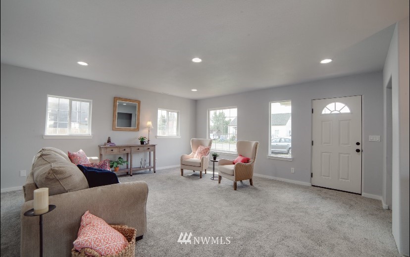 219 Southwest 11th Street Chehalis, WA 98532 - Photo 3 of 14 Gallery Image 3