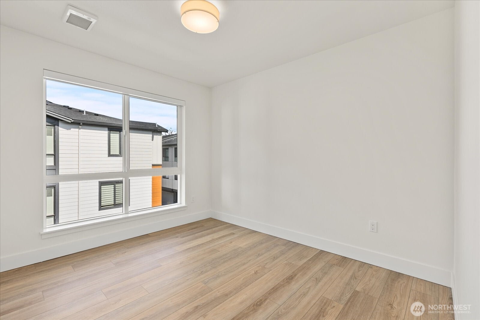 9632 Northeast 183rd Street, Unit A Bothell, WA 98011 - Photo 17 of 29