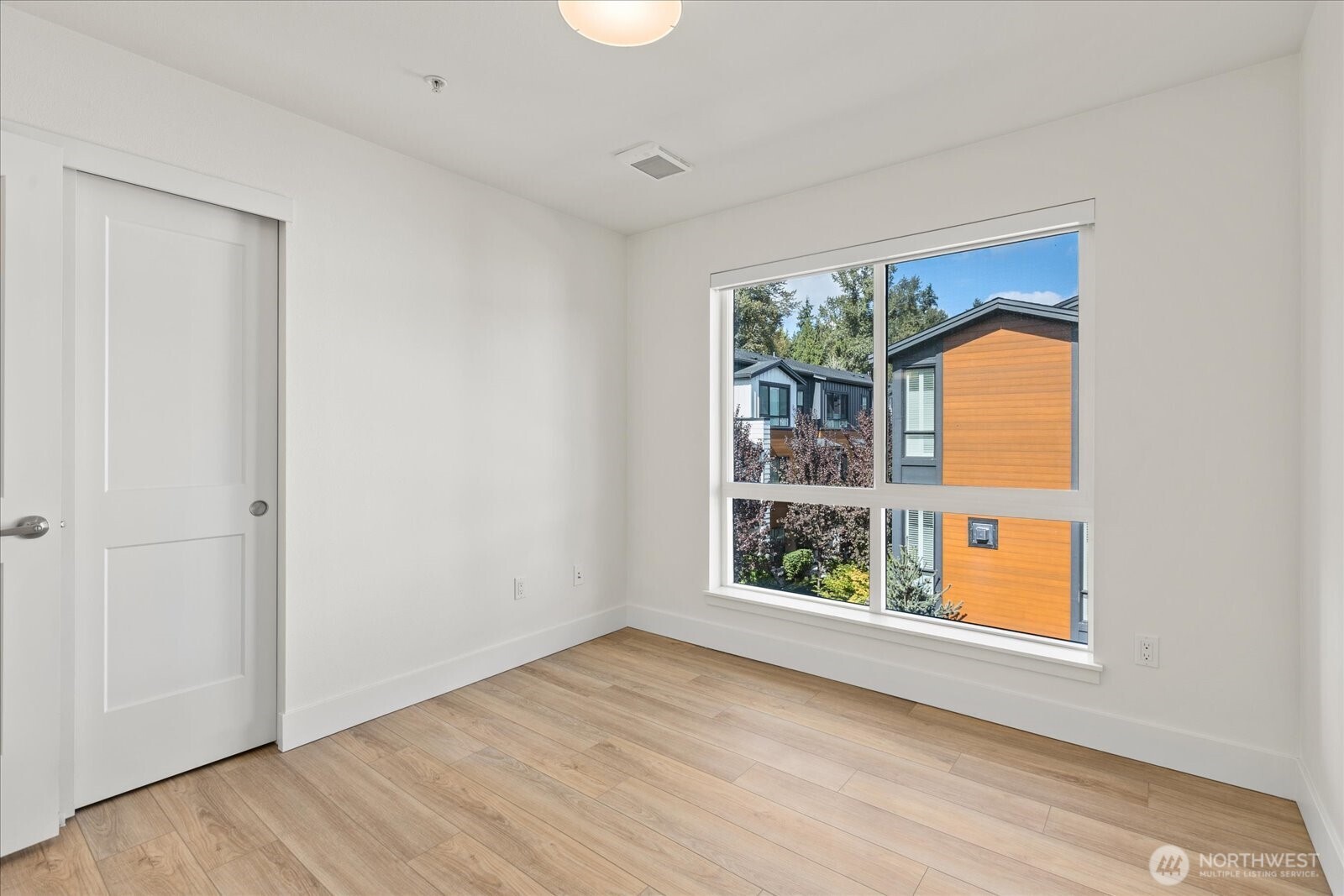 9632 Northeast 183rd Street, Unit A Bothell, WA 98011 - Photo 19 of 29