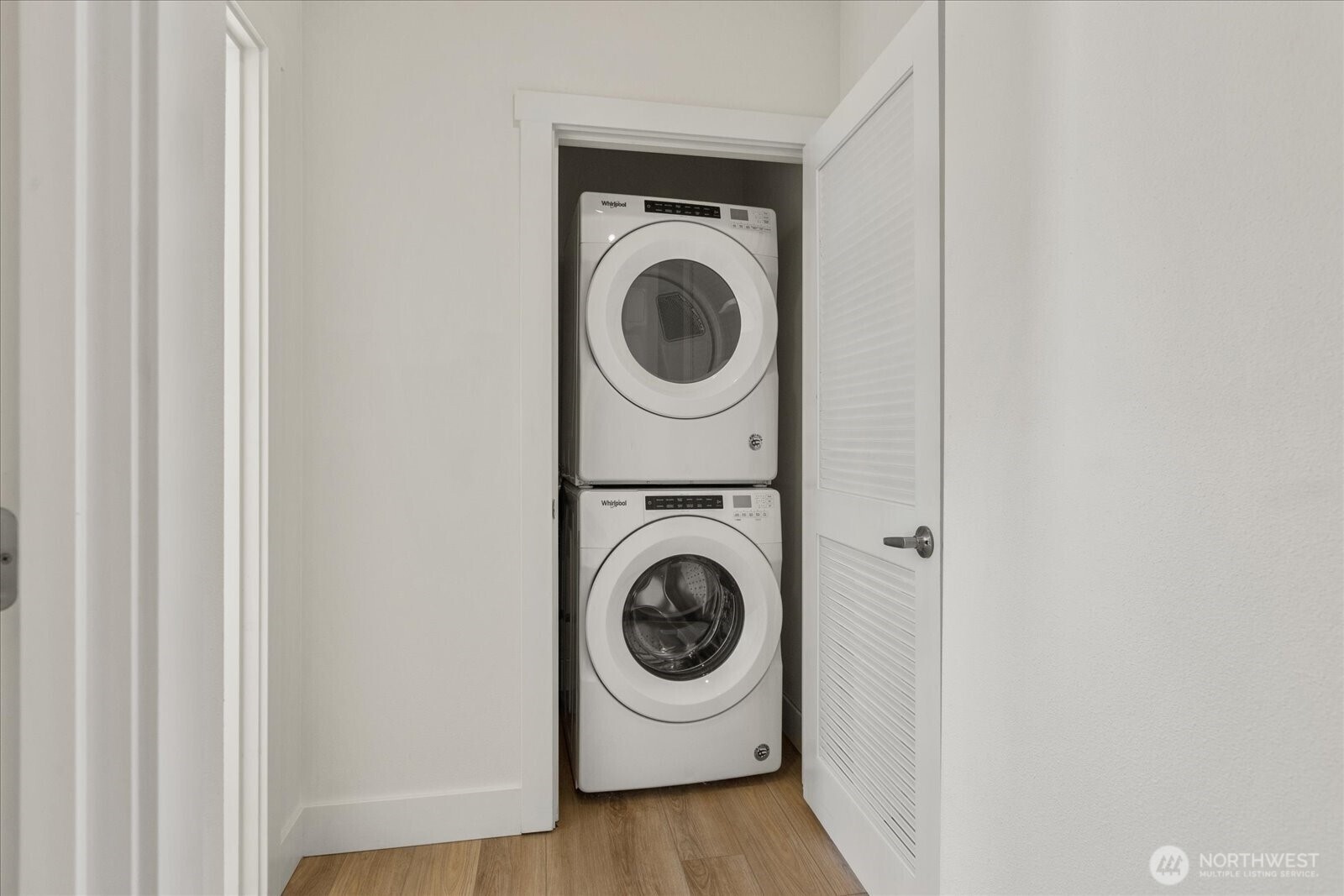 9632 Northeast 183rd Street, Unit A Bothell, WA 98011 - Photo 26 of 29