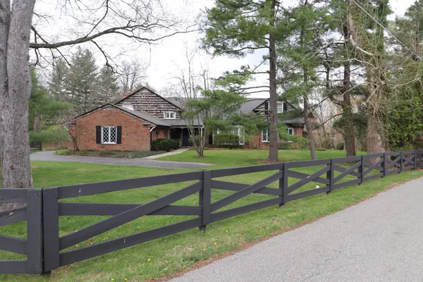 $725,000 | 1 Crosstie Lane, Batesville, IN 47006