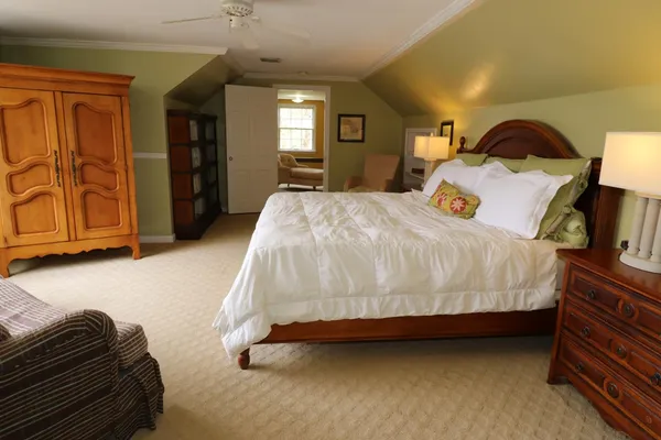 $725,000 | 1 Crosstie Lane, Batesville, IN 47006