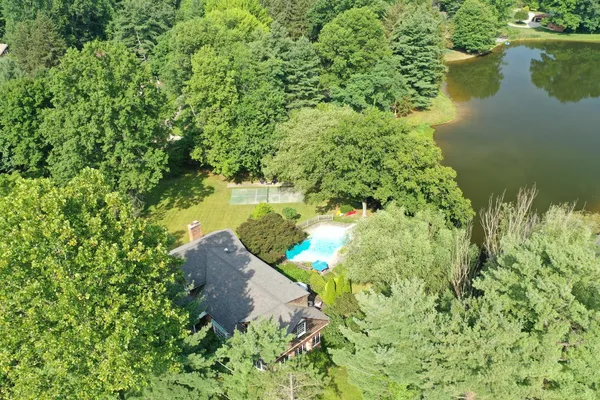 $725,000 | 1 Crosstie Lane, Batesville, IN 47006