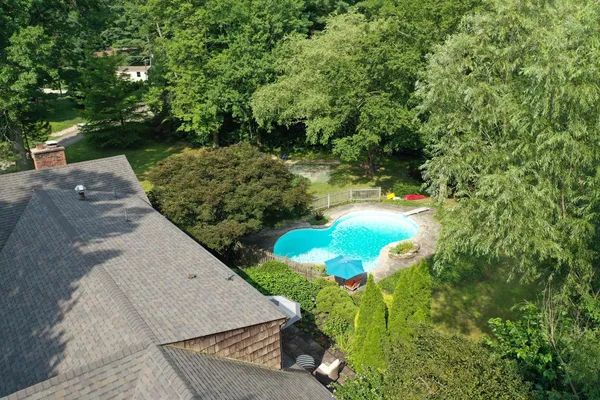 $725,000 | 1 Crosstie Lane, Batesville, IN 47006