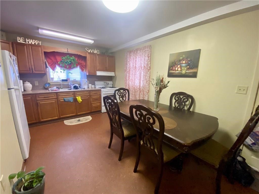 8 West Street Woonsocket, RI 02895 - Photo 23 of 34