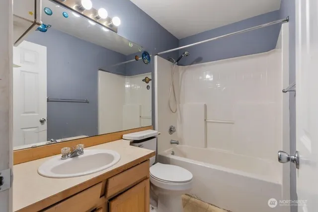 $399,990 | 14200 69th Street Southeast, Unit E3, Snohomish, WA 98296