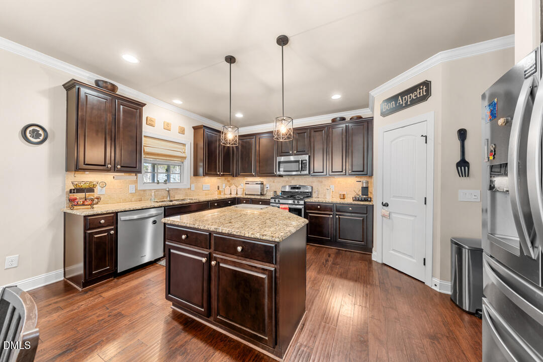 2811 Reynolda Circle Durham, NC 27712 - Photo 19 of 65