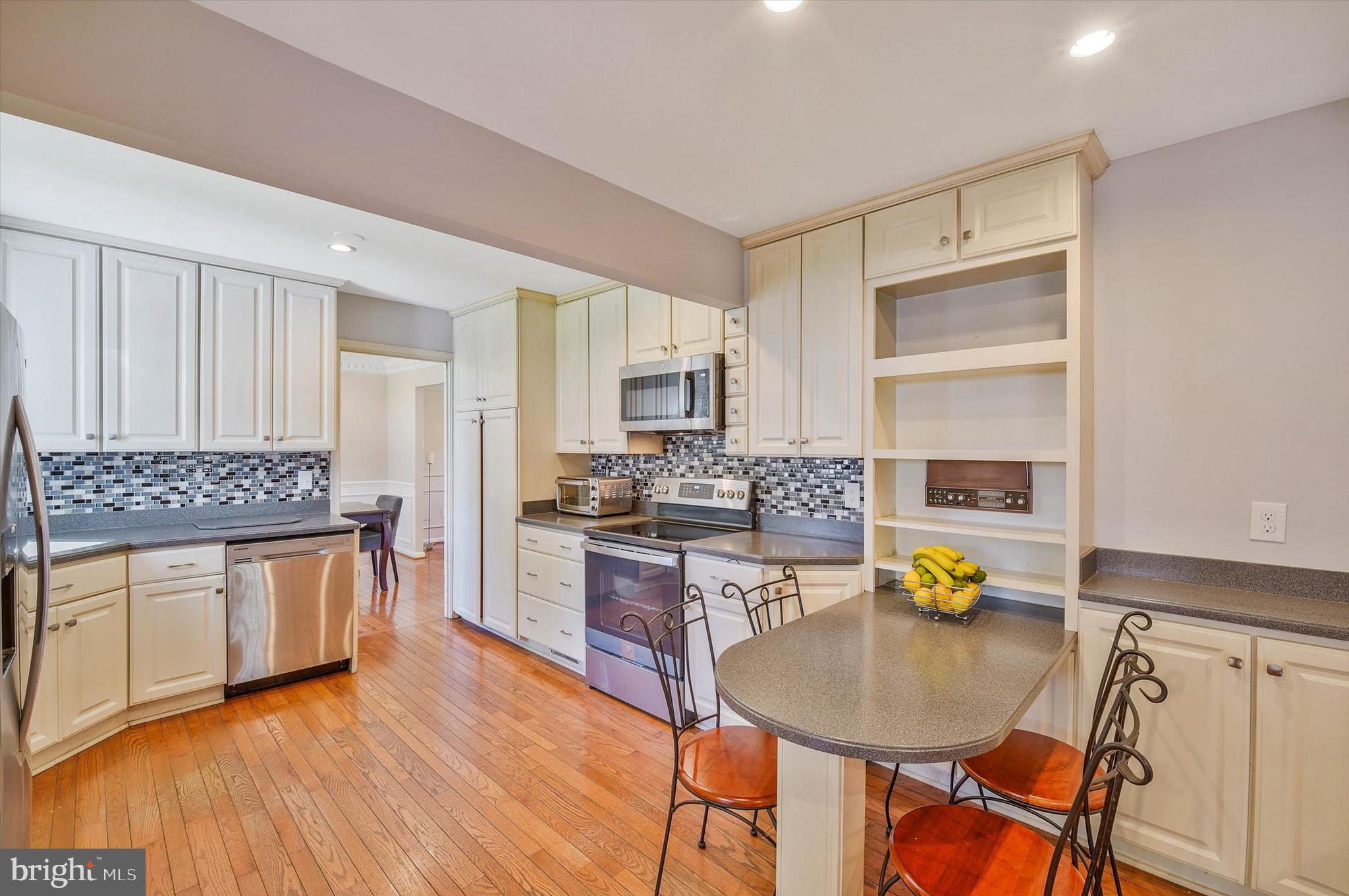 7902 Larrick Court Springfield, VA 22153 - Photo 11 of 48
