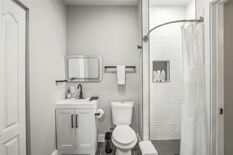 $1,399,000 | 115 Heritage Drive, Austin, TX 78737