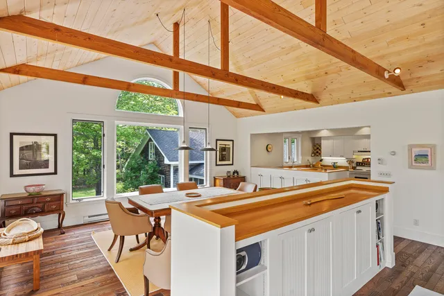 $1,960,000 | 205 West Cundys Point, Harpswell, ME 04079