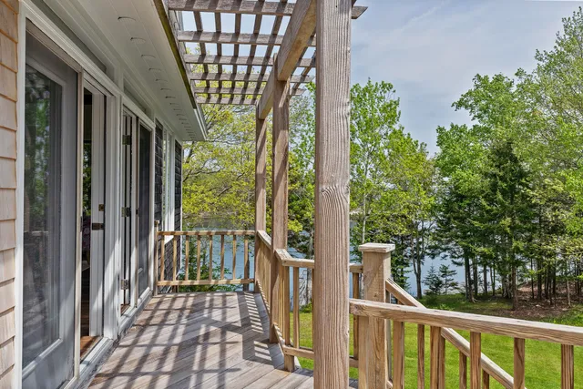 $1,960,000 | 205 West Cundys Point, Harpswell, ME 04079