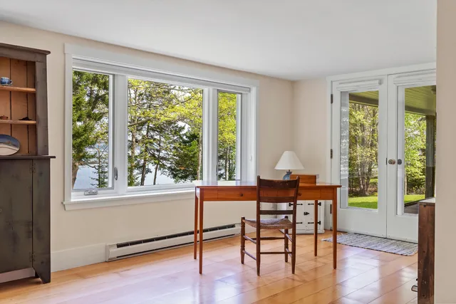 $1,960,000 | 205 West Cundys Point, Harpswell, ME 04079