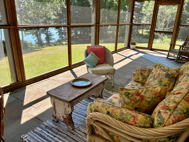 $1,960,000 | 205 West Cundys Point, Harpswell, ME 04079