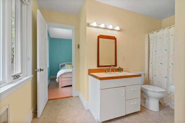 $1,960,000 | 205 West Cundys Point, Harpswell, ME 04079