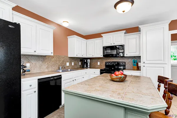 $218,000 | 12266 Creekside Avenue, Walker, LA 70785