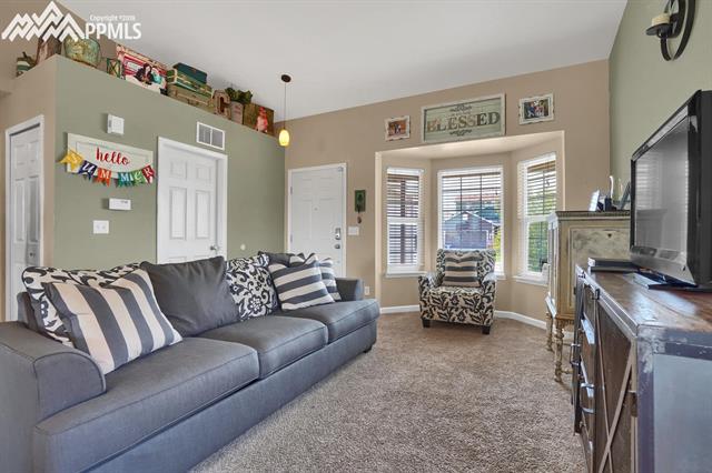 7417 Farmcrest Road Colorado Springs, CO 80925 - Photo 4 of 30