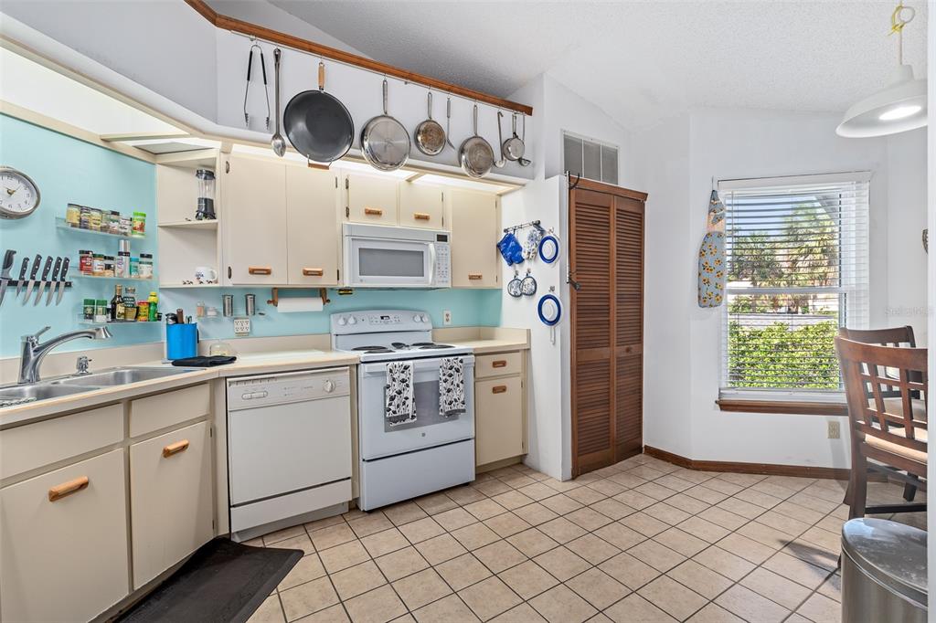 596 North Nova Road, Unit 308 Ormond Beach, FL 32174 - Photo 19 of 64
