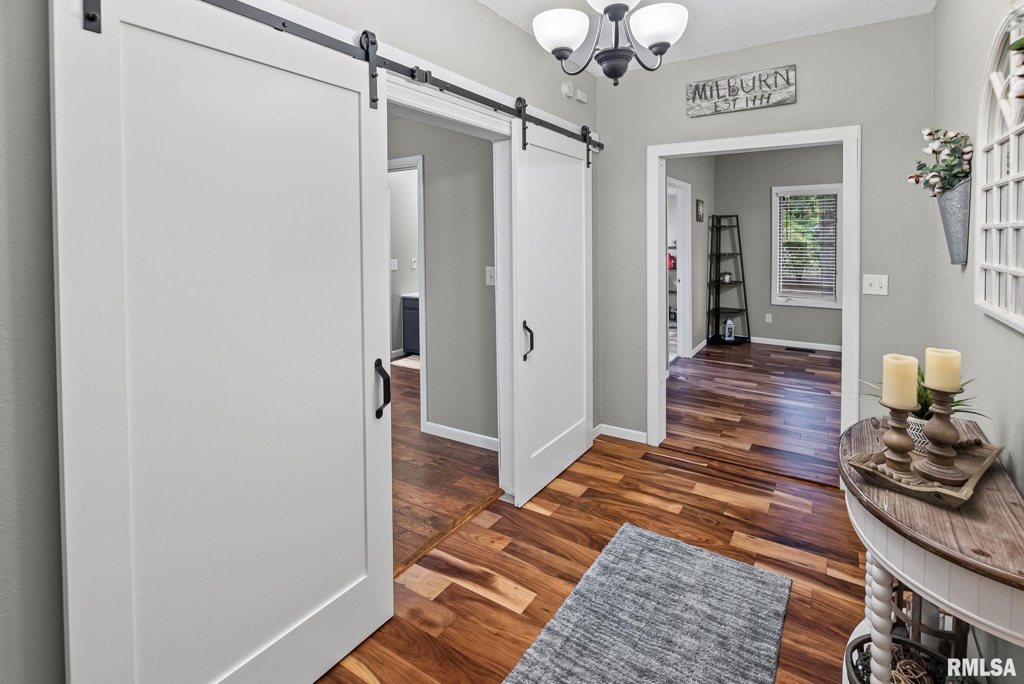 1080 Race Track Road Centralia, IL 62801 - Photo 11 of 60