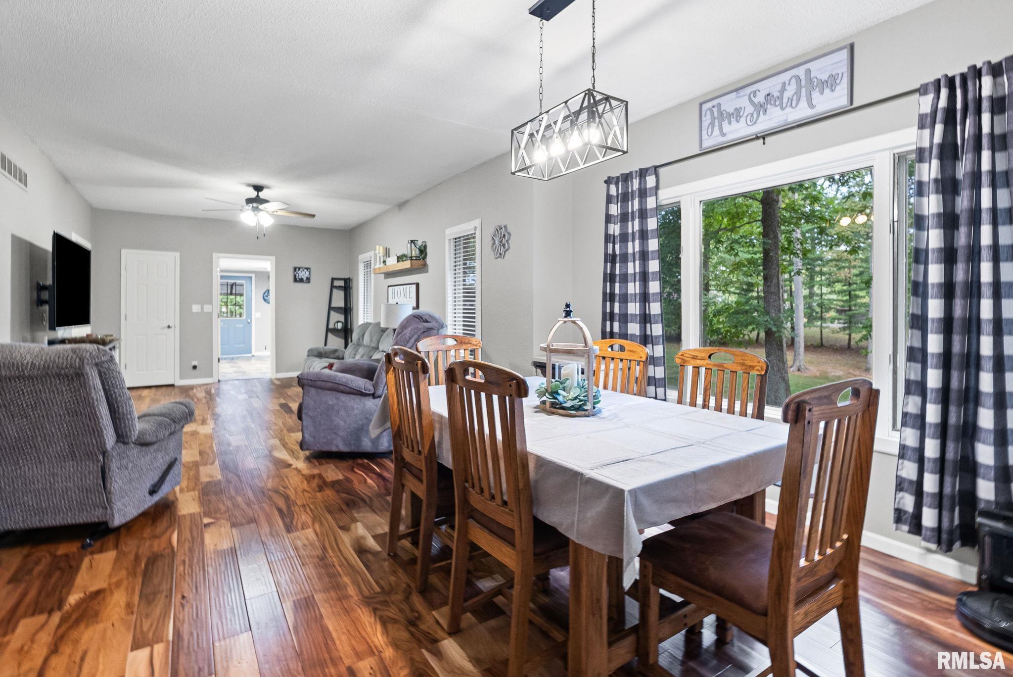 1080 Race Track Road Centralia, IL 62801 - Photo 22 of 60