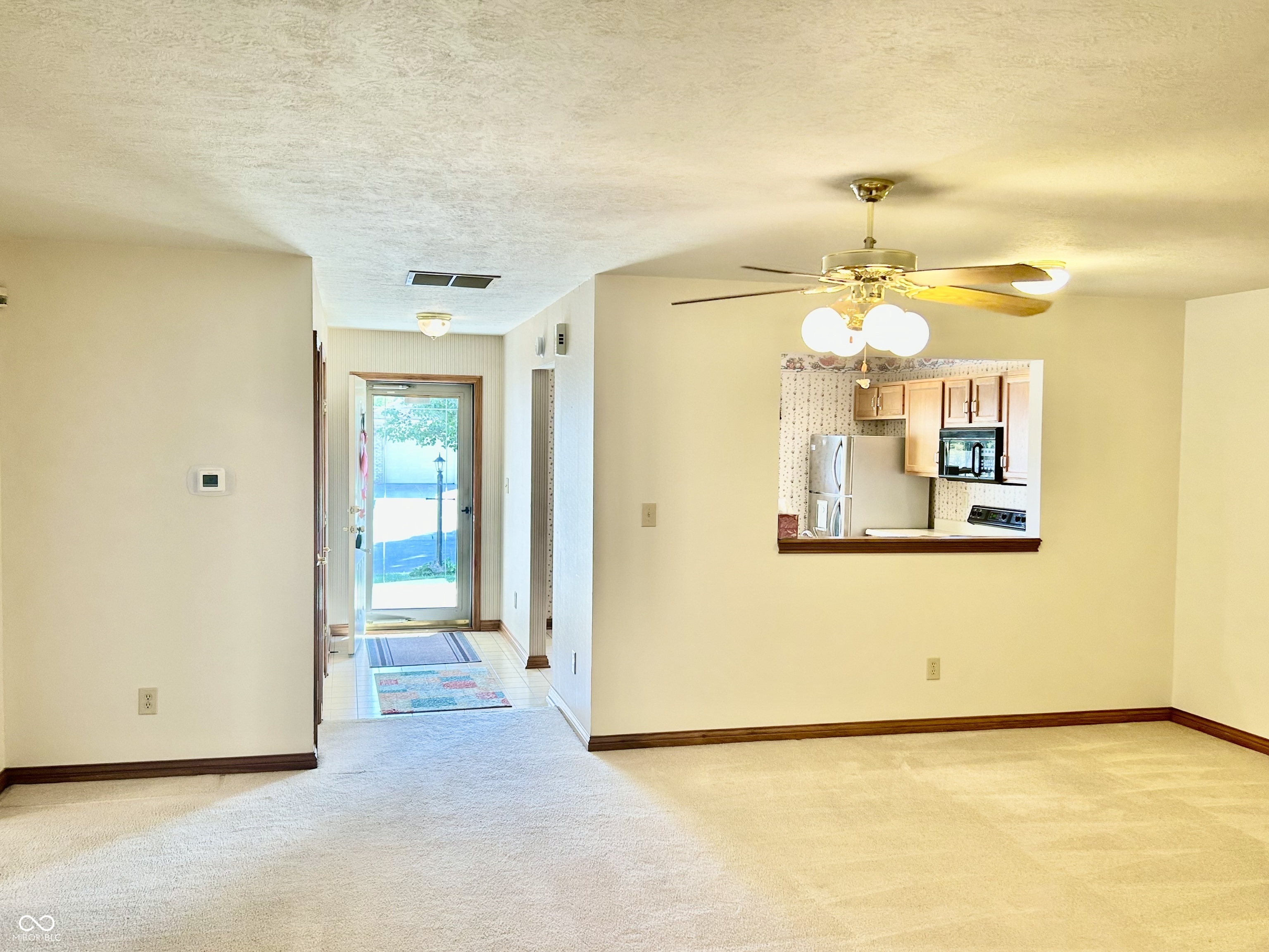 2001 Flamingo Way Franklin, IN 46131 - Photo 12 of 32 Gallery Image 12