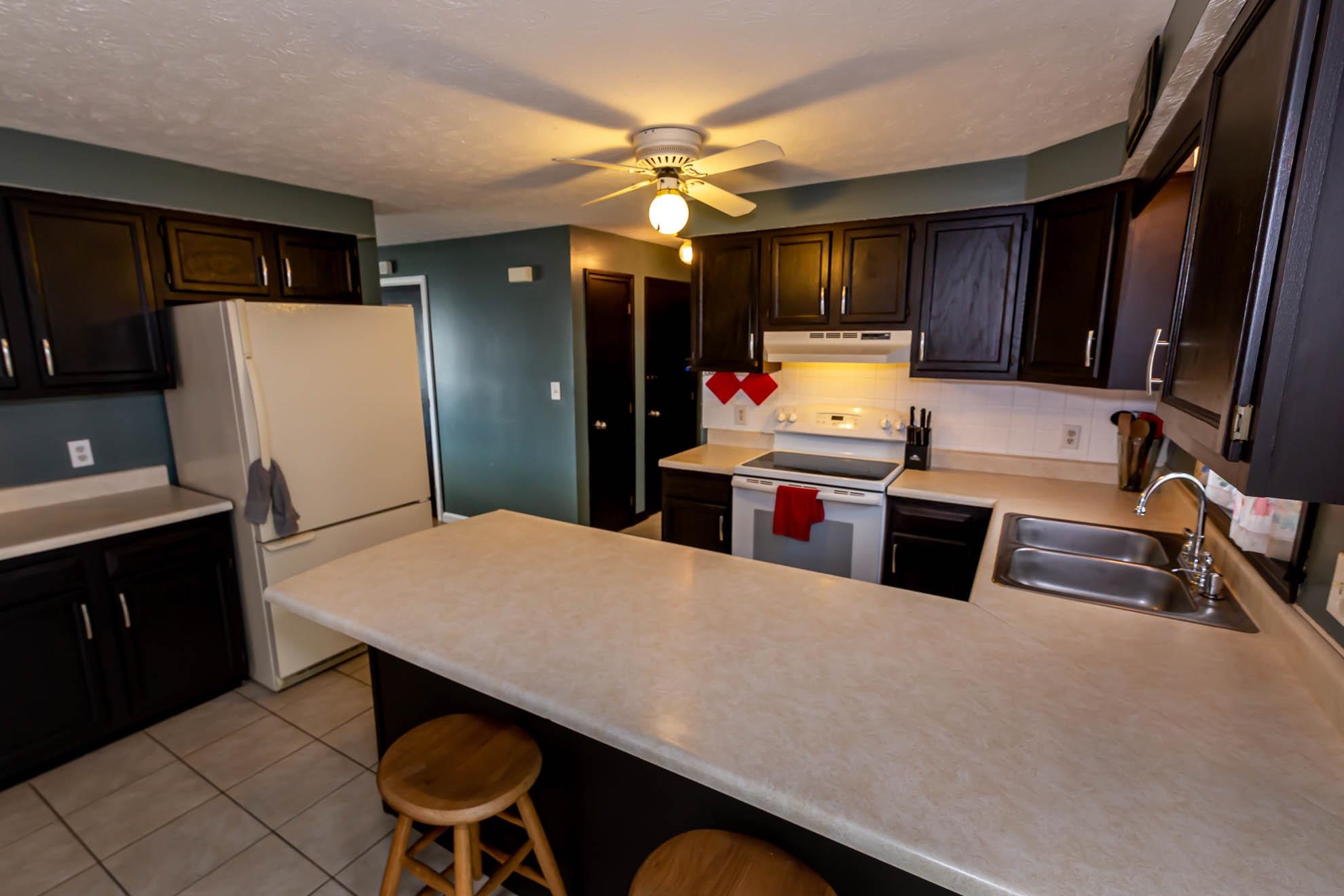 10 Norman Drive, Unit R Derry, NH 03038 - Photo 9 of 24