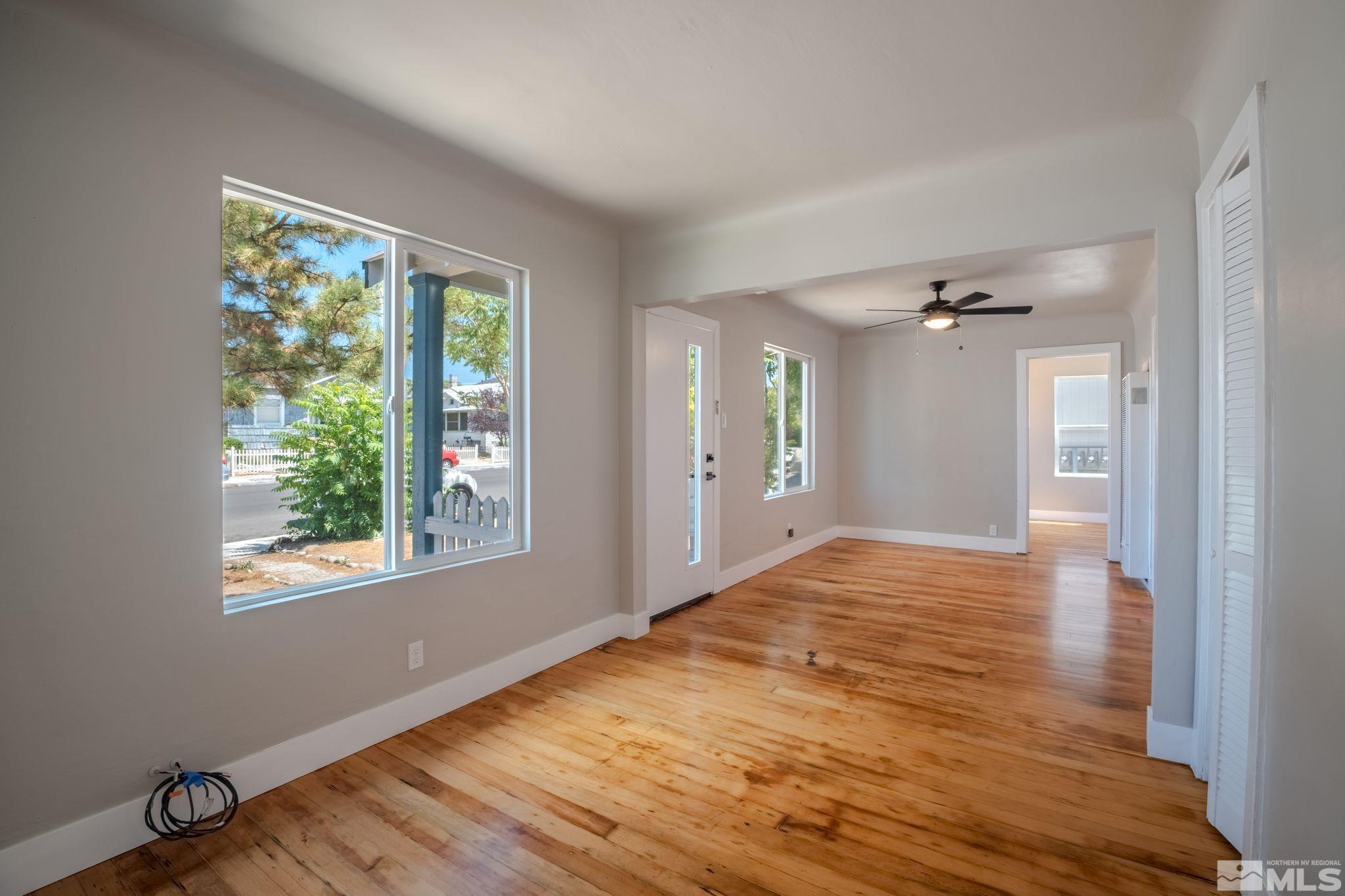 210 Cheney Street Reno, NV 89502 - Photo 4 of 24 Photo 4