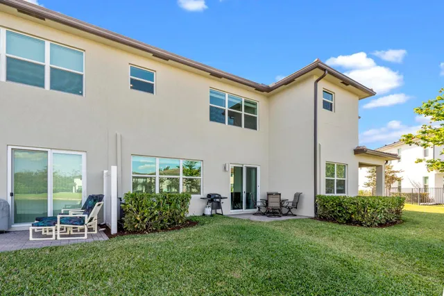 $3,300 | 4834 Navali Drive, Lake Worth, FL 33467