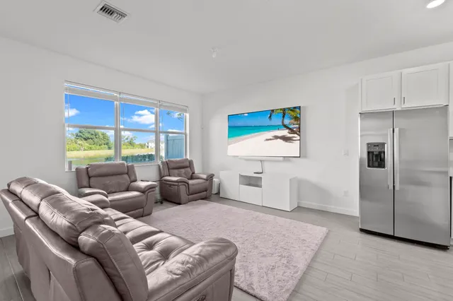 $3,300 | 4834 Navali Drive, Lake Worth, FL 33467