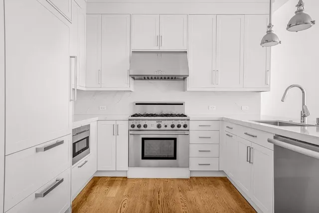 $2,649,500 | 88 Chambers Street, Unit 2 | TriBeCa