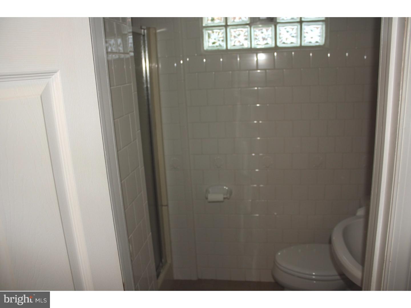 710 Hill Road Philadelphia, PA 19128 - Photo 9 of 18 Bathroom