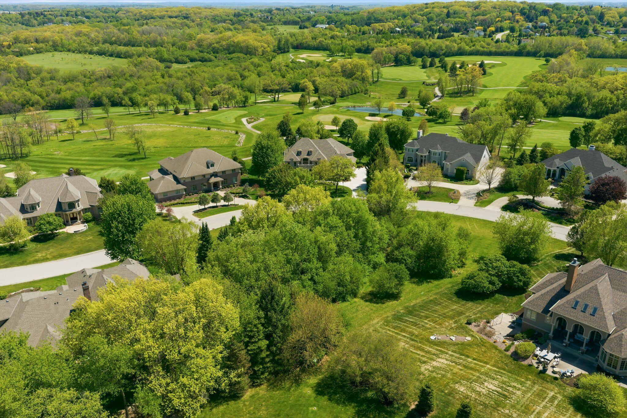 134 Legend Way Wales, WI 53183 - Photo 4 of 14 134 Legend Way, Wales-6