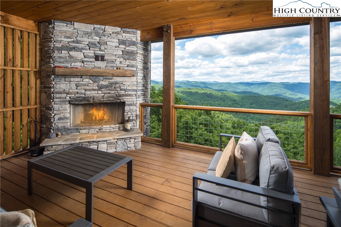 192 North Face Trail Boone, NC 28607 - Photo 13 of 38 a view of sitting space with furniture