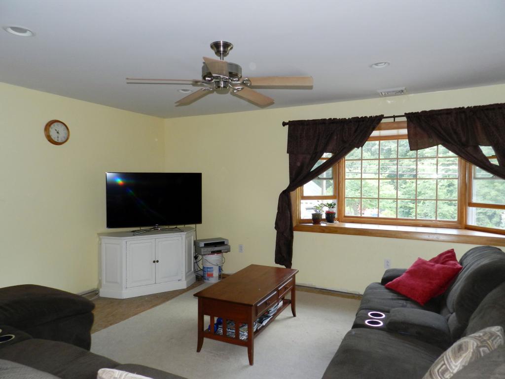 90 Kingston Road Exeter, NH 03833 - Photo 15 of 25 Gallery Image 15
