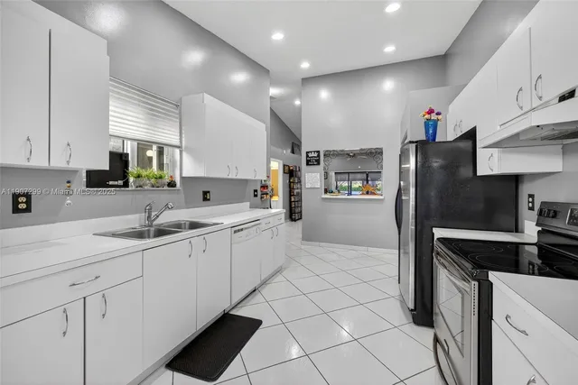 $349,000 | 8228 Northwest 100th Way, Tamarac, FL 33321