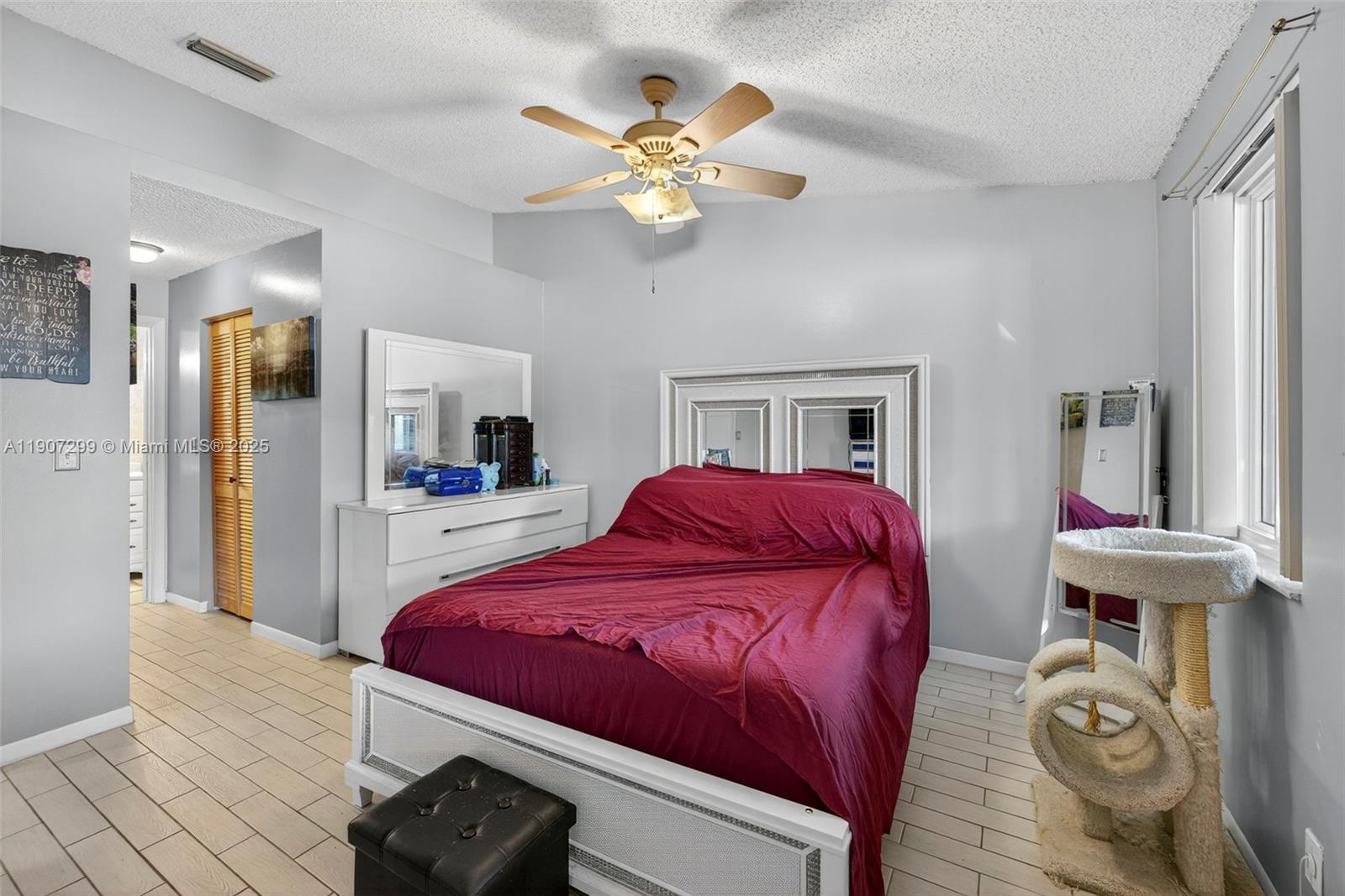 8228 Northwest 100th Way Tamarac, FL 33321 - Photo 13 of 27