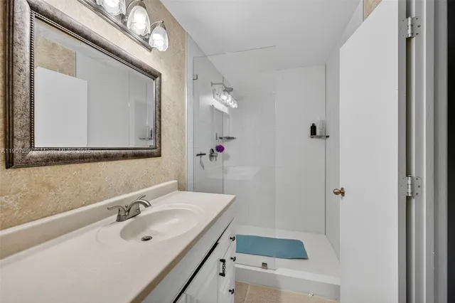 $349,000 | 8228 Northwest 100th Way, Tamarac, FL 33321