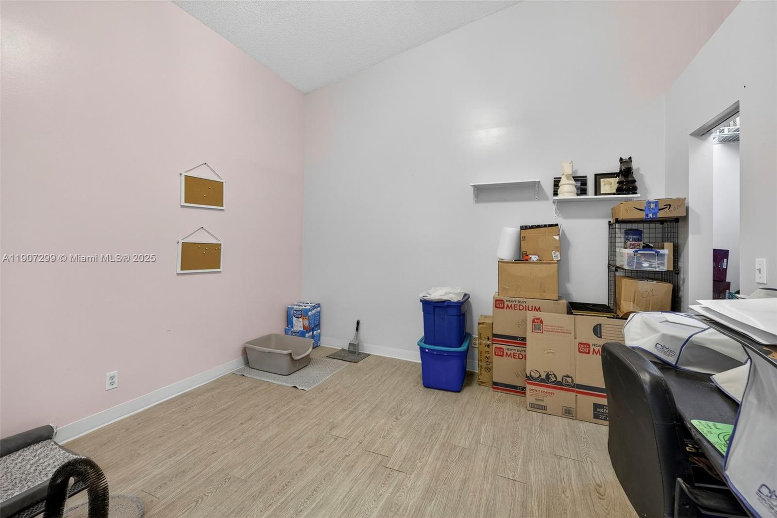 8228 Northwest 100th Way Tamarac, FL 33321 - Photo 16 of 27