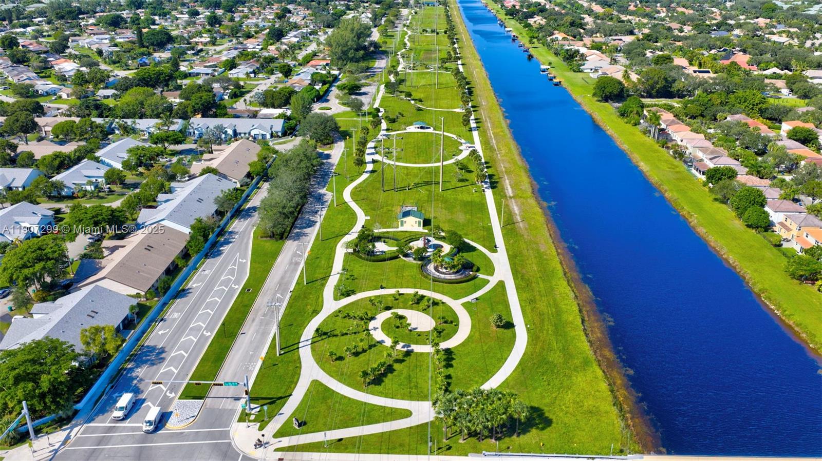 8228 Northwest 100th Way Tamarac, FL 33321 - Photo 25 of 27