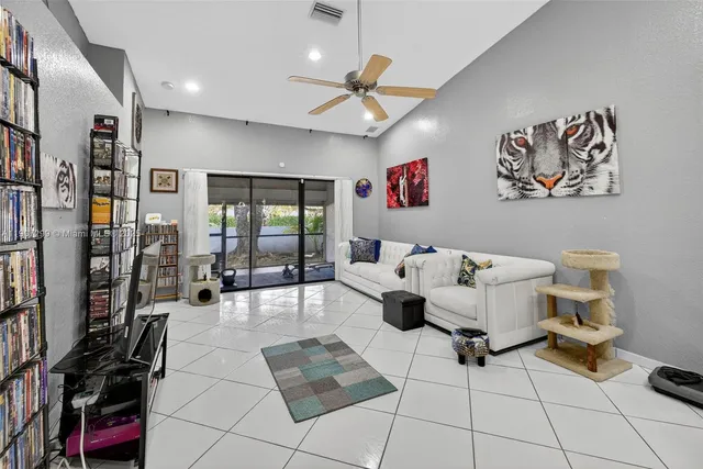 $349,000 | 8228 Northwest 100th Way, Tamarac, FL 33321