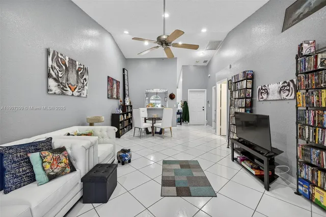 $349,000 | 8228 Northwest 100th Way, Tamarac, FL 33321