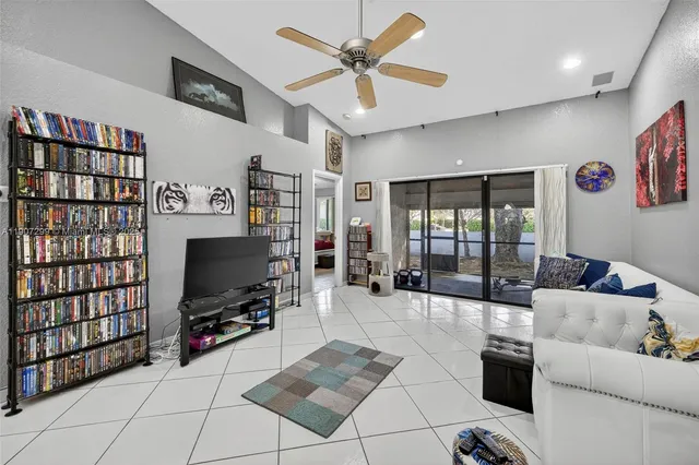 $349,000 | 8228 Northwest 100th Way, Tamarac, FL 33321