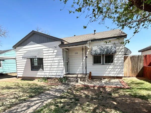 $1,025 | 111 Avenue U, Lubbock, TX 79415