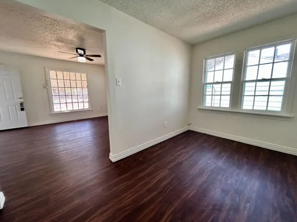 $1,025 | 111 Avenue U, Lubbock, TX 79415