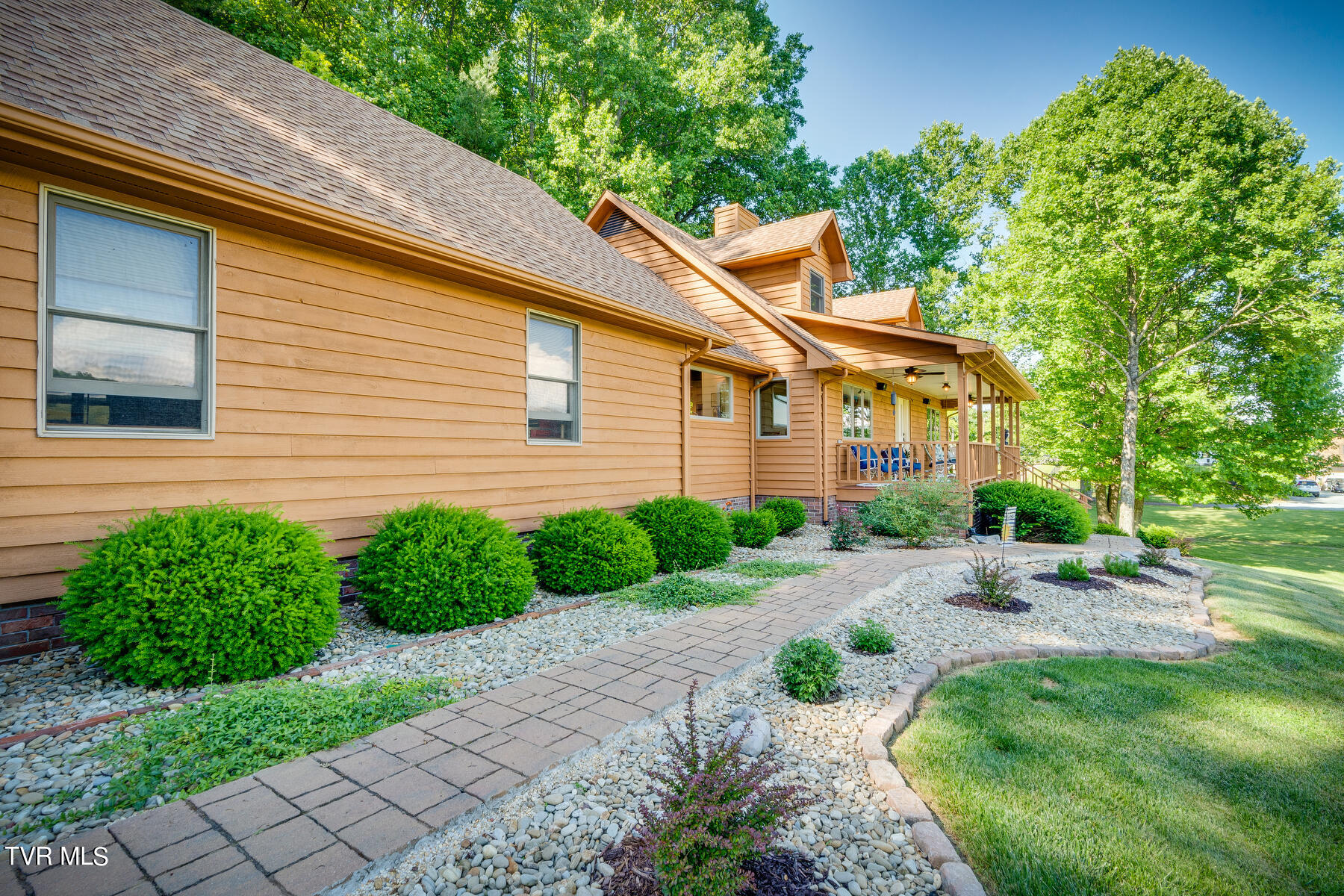 469 Pemberton Road Bristol, TN 37620 - Photo 4 of 64 004