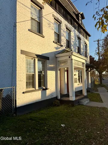 $1,250 | 290 2nd Avenue, Unit 1A, Troy, NY 12182
