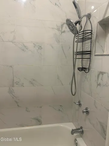 $1,250 | 290 2nd Avenue, Unit 1A, Troy, NY 12182