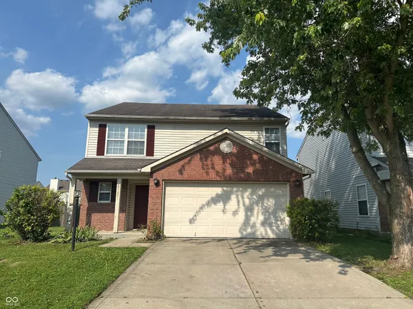 $1,750 | 8125 Maple Stream Lane, Indianapolis, IN 46217