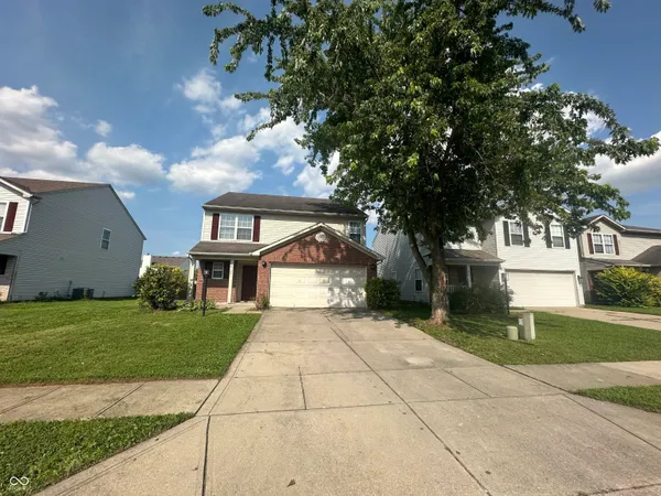 $1,750 | 8125 Maple Stream Lane, Indianapolis, IN 46217