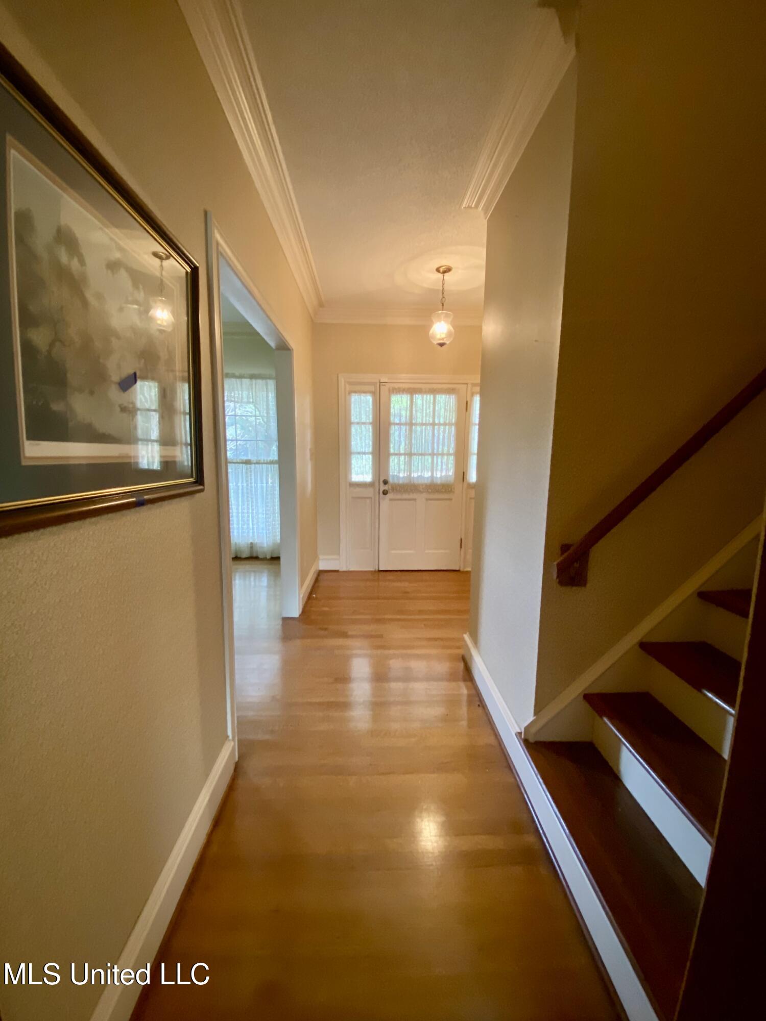 299 Quitman Perry Road Carriere, MS 39426 - Photo 16 of 76 15, Main Hallway, IMG_5884