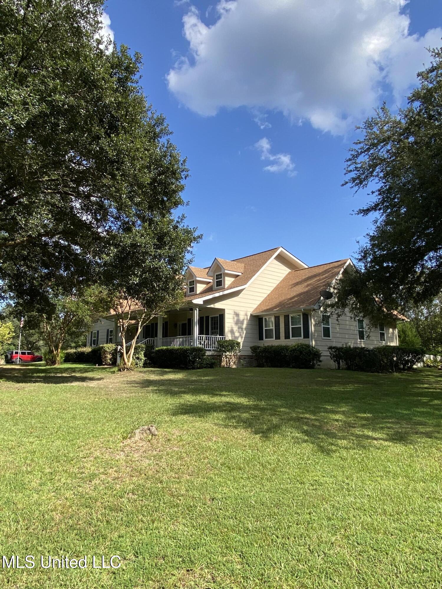 299 Quitman Perry Road Carriere, MS 39426 - Photo 3 of 76 3, House, Side View, IMG_5095